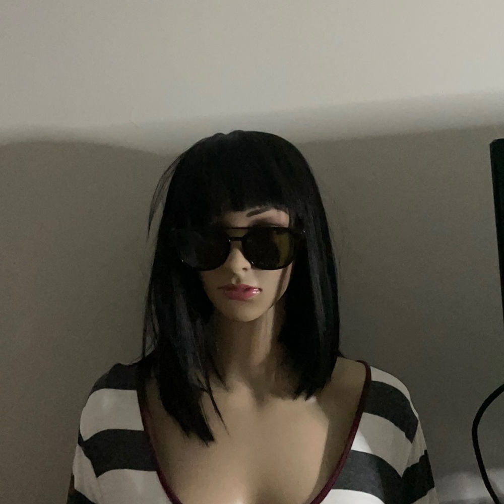 Dior Women’s sunglasses in black with silver hardware